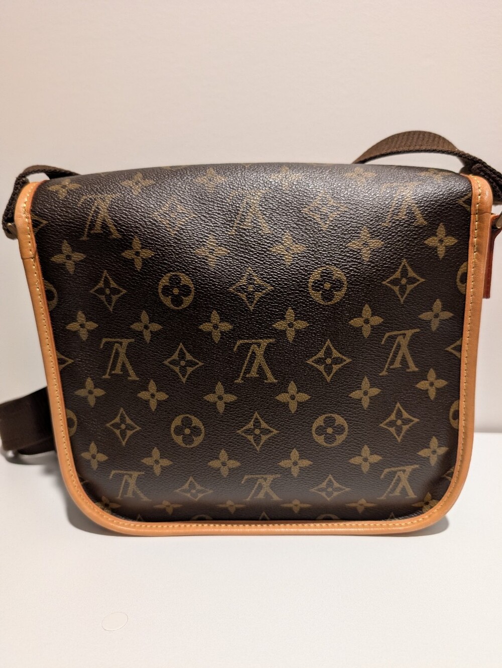 Louis Vuitton Monogram Bosphore Messenger PM – Excellent Condition COA Included - Picture 6 of 16